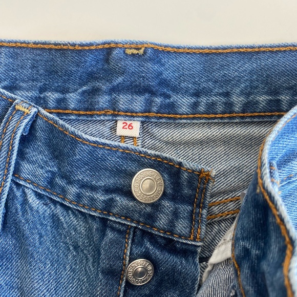 LAST CHANCE | Levi’s Straight Leg Jeans - Picture 3 of 12